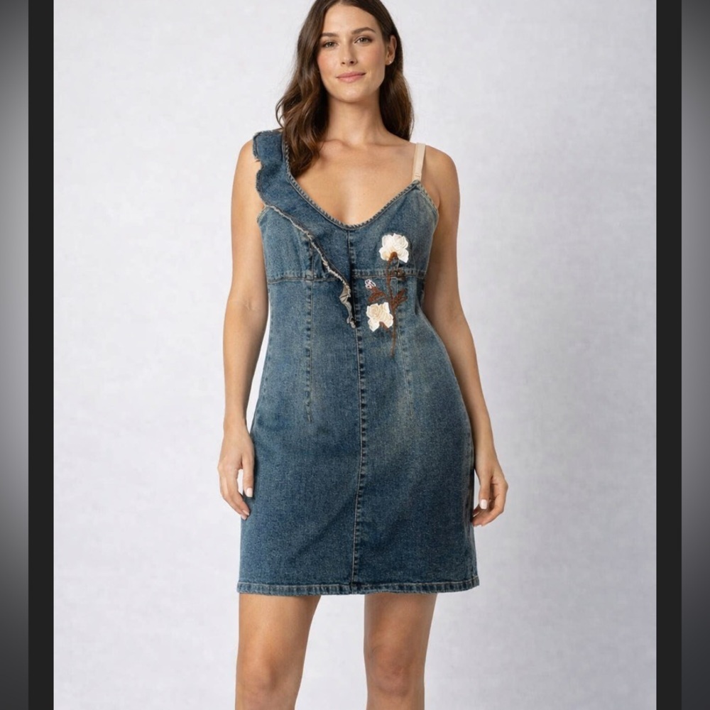 Vintage Y2K Xoxo Denim Embroidered Dress with Ruffled Sleeve Size 9 10
